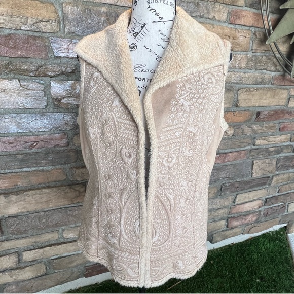 Beautiful Dana Buchman Vest - Picture 4 of 16